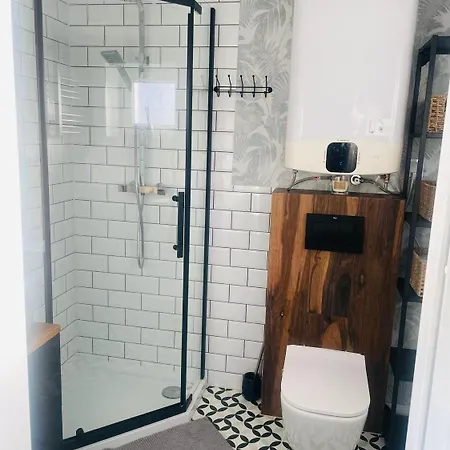 Nad Jeziorem Apartment